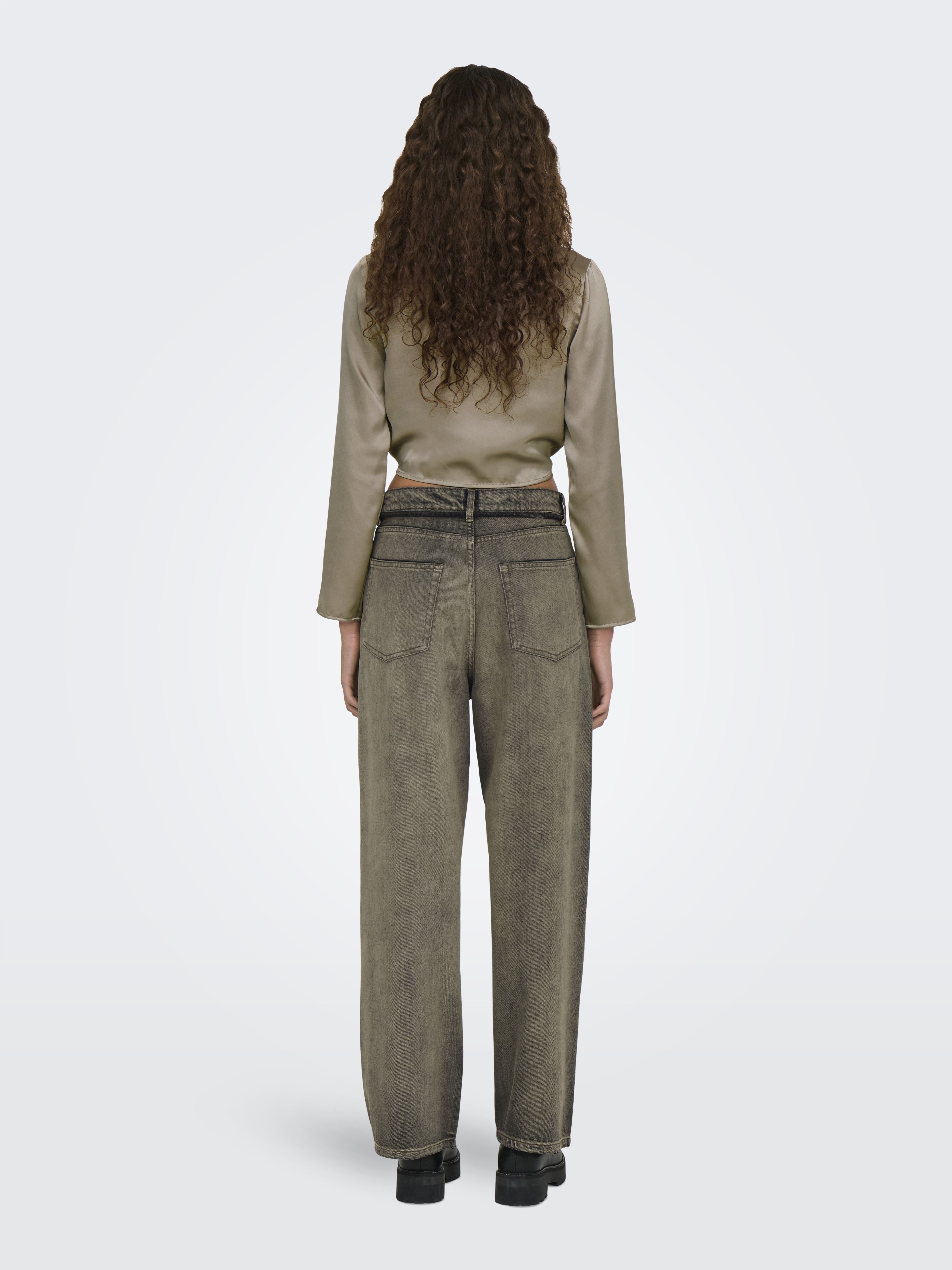 ONLIDETY LS V-NECK TOP WVN