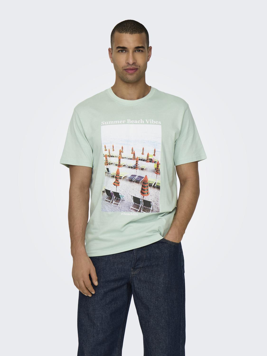 ONSKOLTON REG BEACH PHOTOPRINT SS TEE