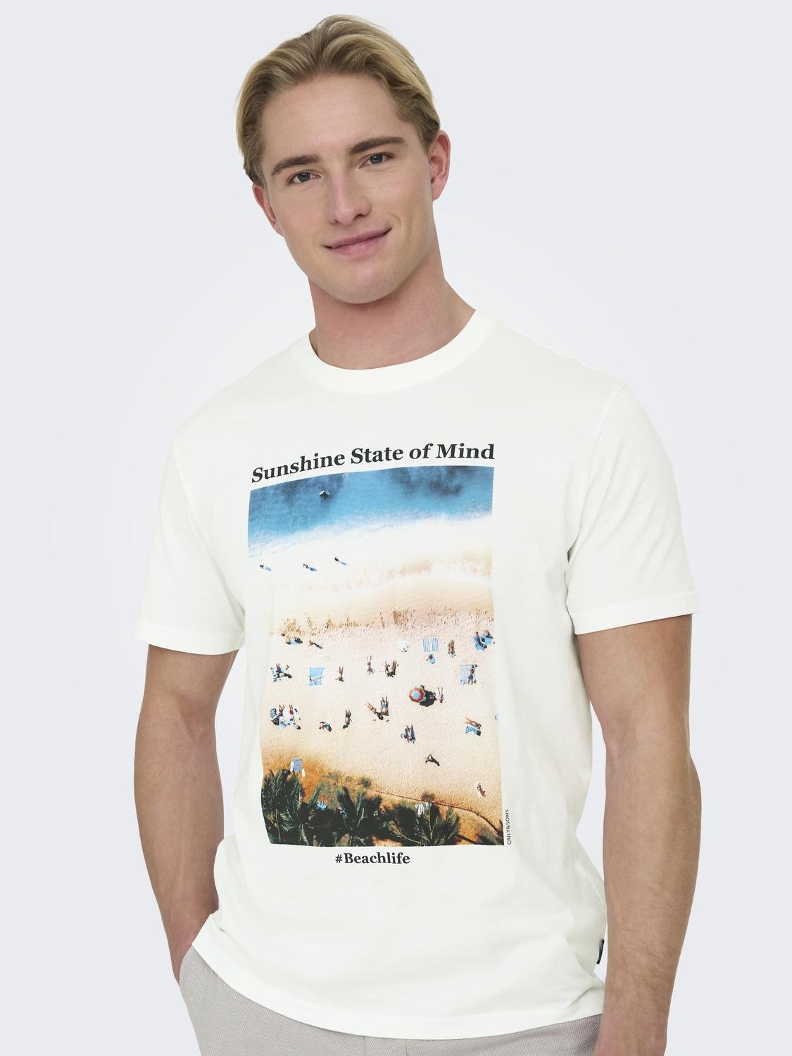 ONSKOLTON REG BEACH PHOTOPRINT SS TEE