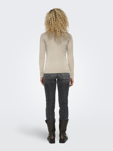 ONLSIA L/S O-NECK TOP BOX JRS