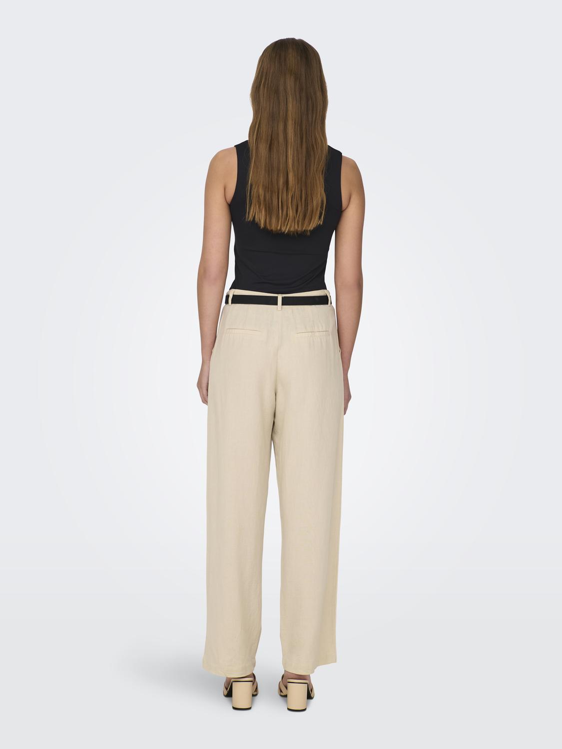 LEA FIT TOP