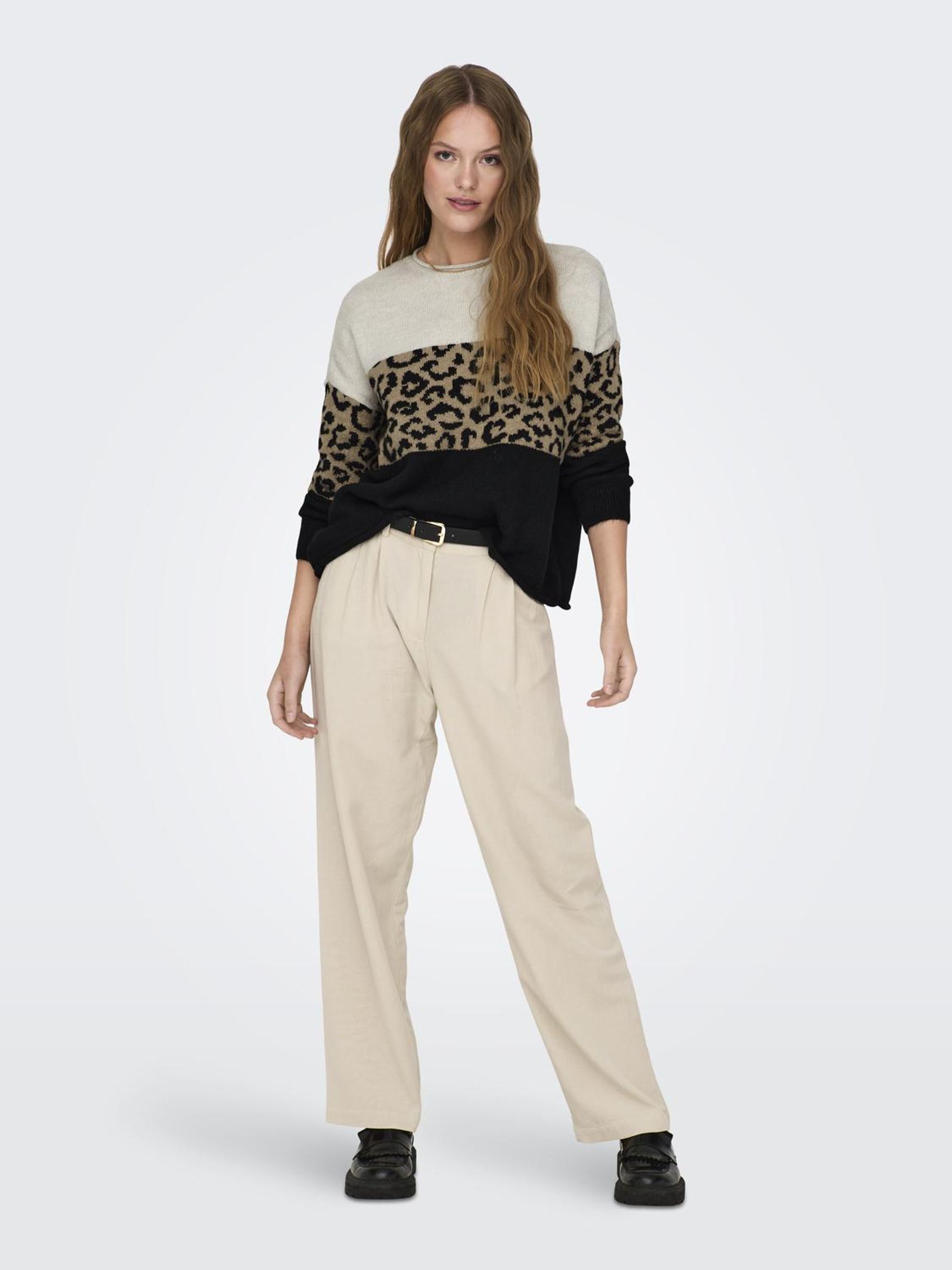 ONLJADE ANIMAL LS O-NECK NCA KNT